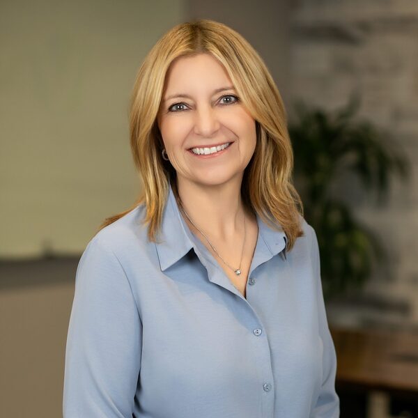 101124_Vance_Wealth_Headshots_SchlickArt-3316-EditSRGBlowres-3-2048x2048